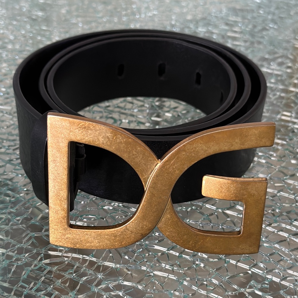 Men’s DG logo belt and belt buckle